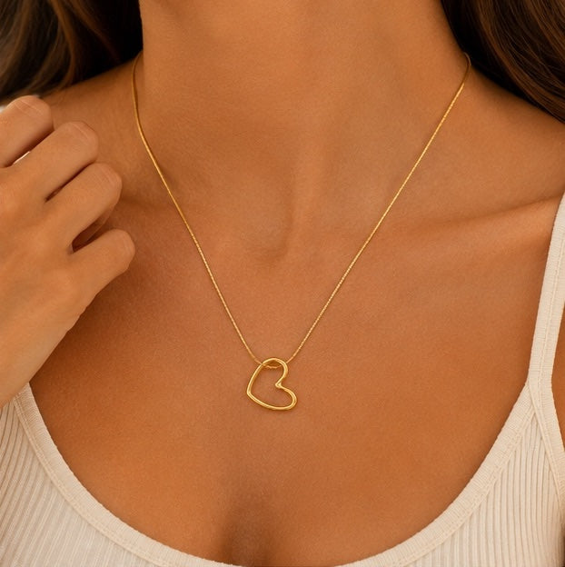 'Outlined' Heart Necklace